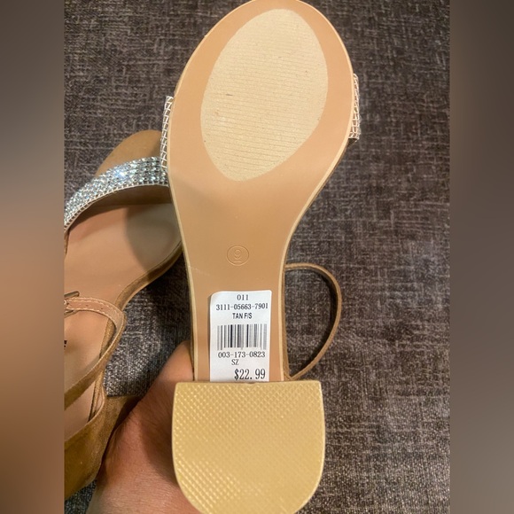 💛NEW!! Rhinestone Studded Heels 👠 - Picture 4 of 4